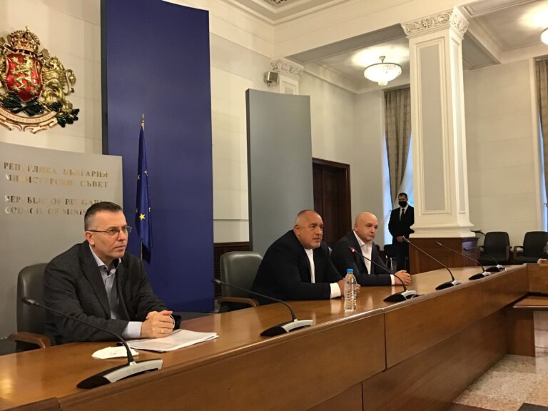 Борисов: Щабът не е разформирован, а работи