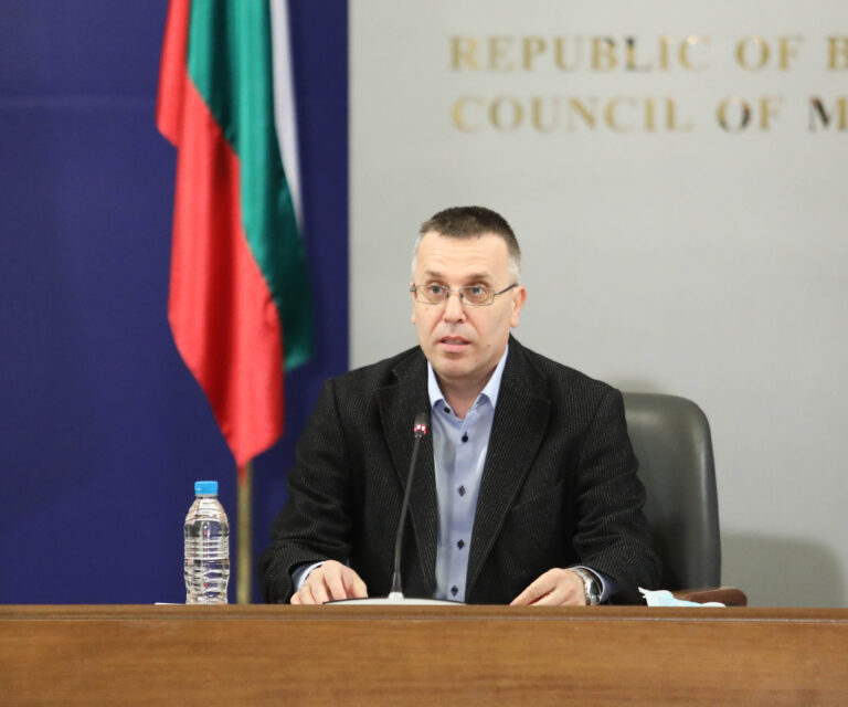 65 случая на COVID-19 са потвърдени у нас през последното денонощие