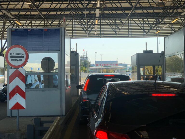 Турция ще пропуска за лечение български граждани свободно и без карантина