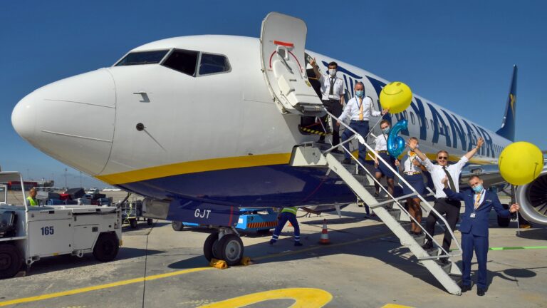 Ryanair възобновява полетите от Бургас