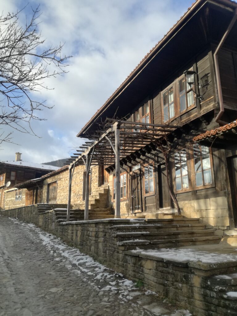 Къщи край града сред най-търсените имоти в пандемията