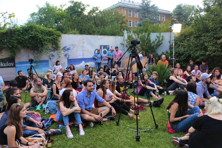 „Sofar Sounds Sofia“ излиза от столицата за първи път с концерт в Бургас