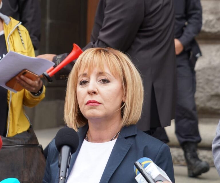 Манолова осъди Бойко Борисов за клевета. Ще плаща 10 бона, според първата инстанция