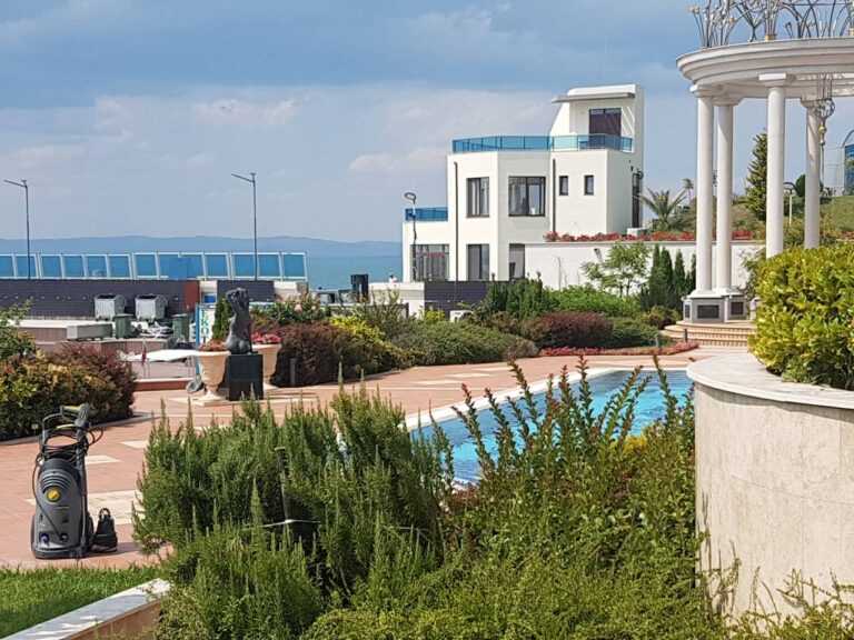 Прокуратурата обяви Сарая на Доган за незаконен