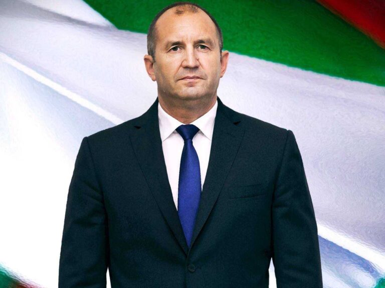 Президентът Румен Радев ще участва в откриването на производствена база за бронирана отбранителна техника в Бургас