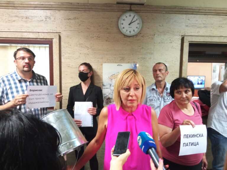 Манолова: Оставаме в парламента заради наглото и безобразно поведение на Караянчева /видео/