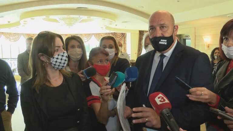 Иван Алексиев поиска Клеър Дейли да се извини на Поморие, че очерни страната ни пред Европа /видео/