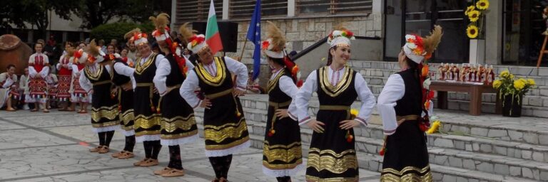 Каблешково отбеляза Деня на предизвикателството с фолклорно надиграване