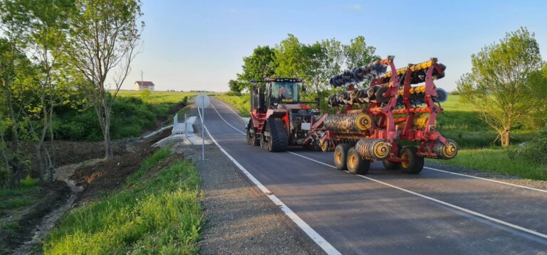 Созополско село брани ремонтиран път от тежка селскостопанска техника
