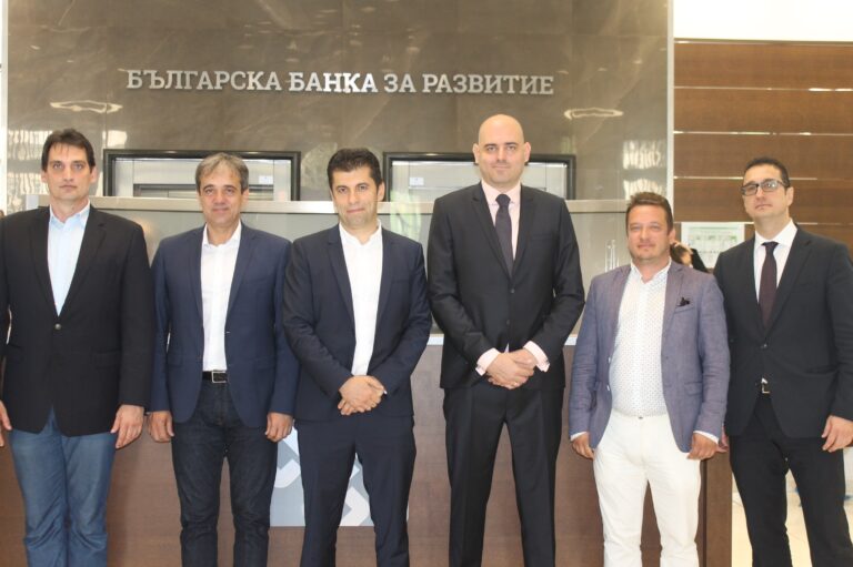 Министър Петков представи новите членове на Надзорния съвет на ББР