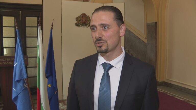 Проверяват дали тревата на плаж „Росенец” е изкуствено засадена