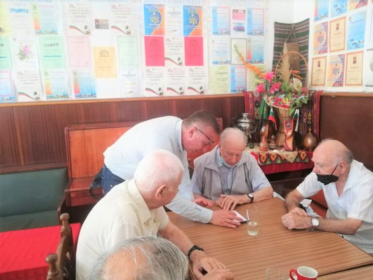 ГЕРБ-Бургас продължава разяснителната кампания за машинното гласуване