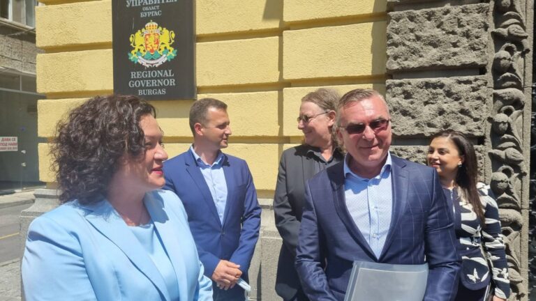 Любен Дилов остава водач на листата на ГЕРБ в Бургас, Ивелина Василева се отказа