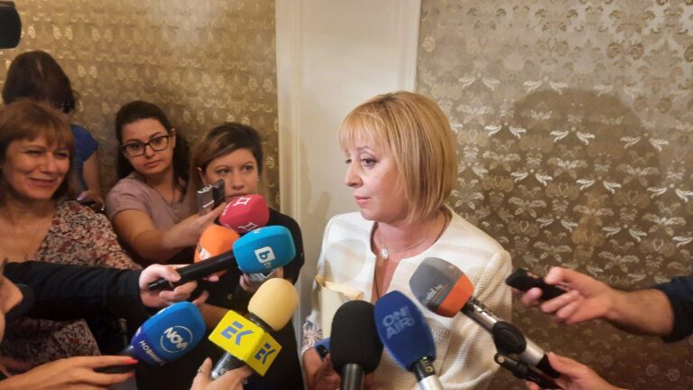 Мая Манолова: Обществото очаква почтено управление на промяната, а не на статуквото
