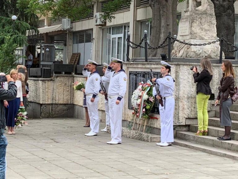 Димитър Николов: „Нека помним примера на героите и да пребъде свободна и независима България!“
