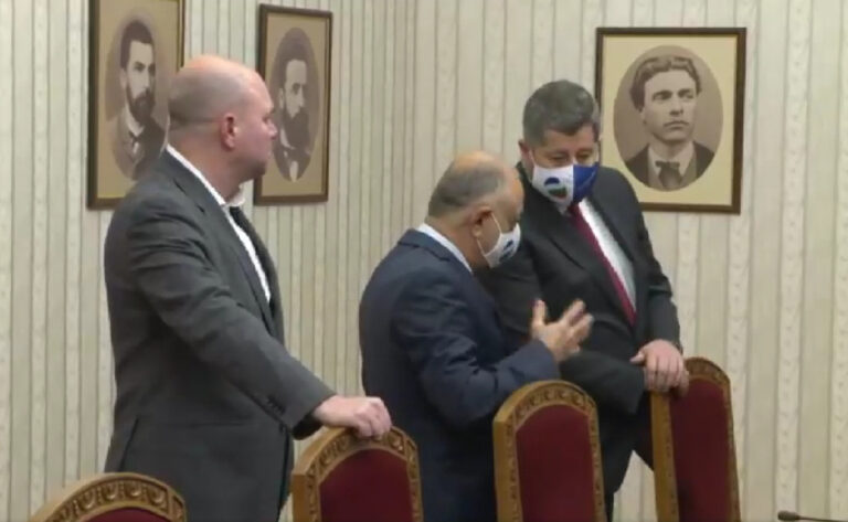 Христо Иванов пред Радев: Няма алтернатива на създаването на редовно правителство