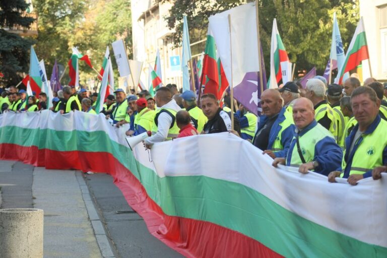 От „Автомагистрали-Черно море“ излизали на протест
