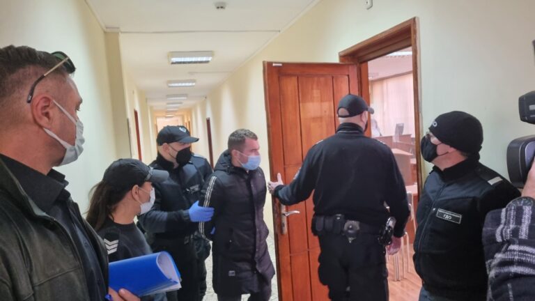 Задържаният за трагедията в Крушаре иска „домашен арест“. Носил бухалката за самозащита
