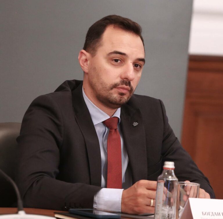 Министър Богданов:  Създаваме условия, с които да върнем българи от чужбина да работят у нас