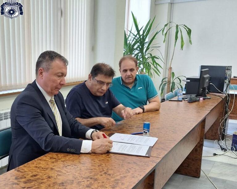 Кметът Николай Димитров подписа анекс към КТД за образованието в Община Несебър