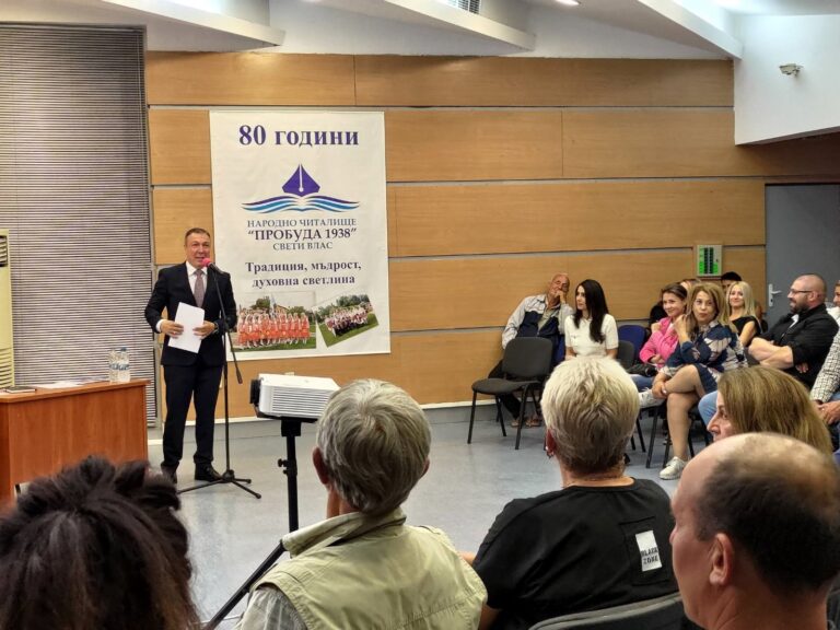 Николай Димитров проведе предизборна среща с жителите на Свети Влас /снимки/