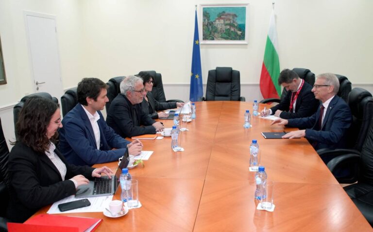 Денков: Проблемът в България не е свободата на словото, а дезинформацията