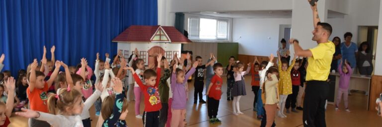 Весел открит урок по танци се проведе в детска градина „Детелина“ – Поморие