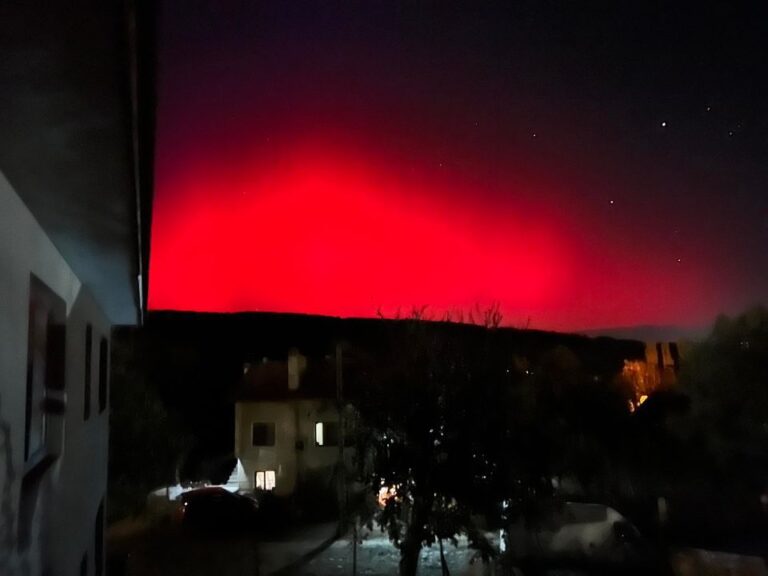Северно сияние се вижда от България