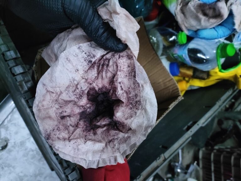 Разбиха нарколаборатория в цех за дограма на ул. „Одрин“ /снимки/