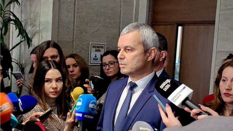 „Възраждане“: Няма заповед за демонтаж на Паметника на Съветската армия 