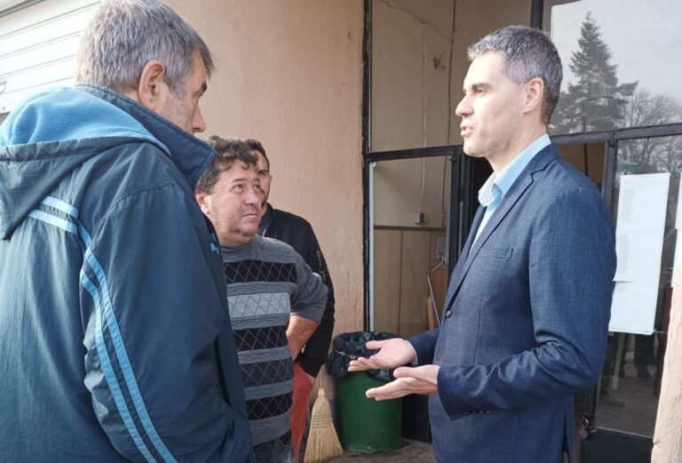 Създаването на най-големия фотоволтаичен парк в България е още под въпрос