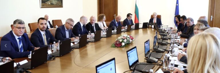 Министрите се събират на първо заседание за годината