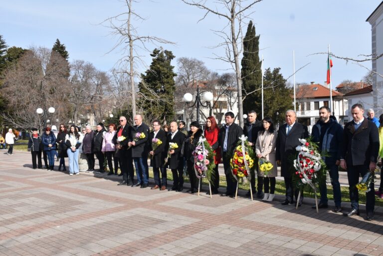 Честит празник, Поморие! Навършват се 146 години от освобождението на града /снимки/