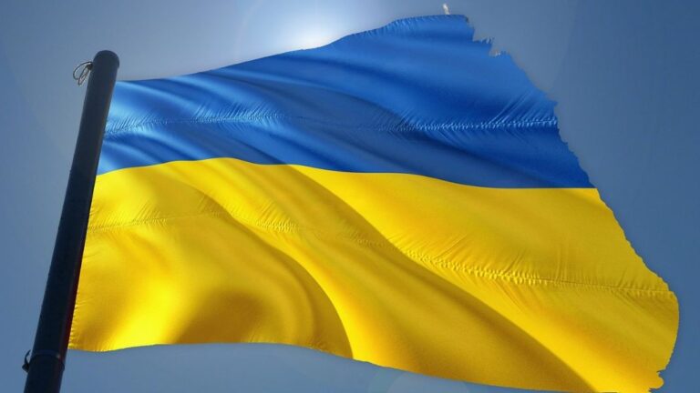 В цветовете на украинското знаме ще бъде осветена сградата на Министерския съвет на 24 февруари