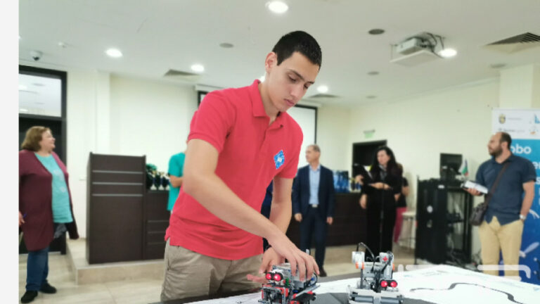 Третото издание на ROBO CHALLENGE BURGAS или Битката на роботите ще се проведе на 26 април
