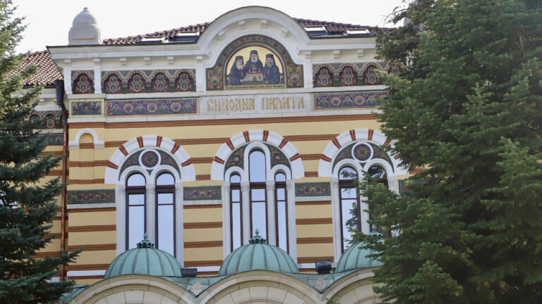 След смъртта на патриарх Неофит: Светият синод се събира на извънредно заседание