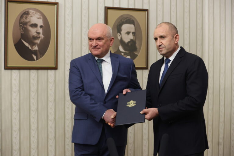 Президентът възложи на Димитър Главчев в рамките на седем дни да предложи състав на правителство