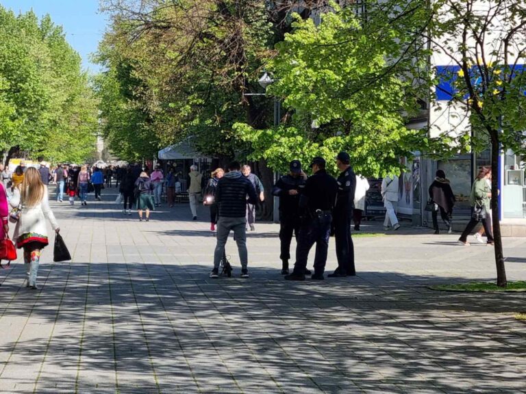 Внимание! Полицаи погнаха велосипедисти, движеще се по пошеходни зони