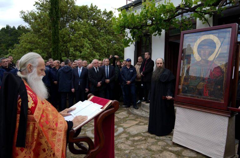 Премиерът Главчев и българската делегация участваха в празника на  манастира „Св. Георги Зограф“ в Света гора