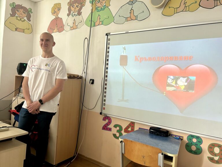 „Младите лекари“ с информационна кампания в бургаските училища