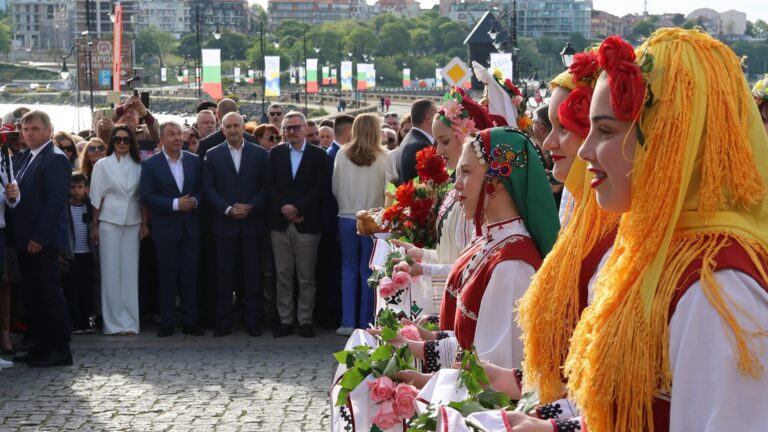 Президентът и кметът на Несебър откриха летния туристически сезон 2024 /видео/