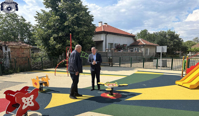 Кметът на Несебър  инспектира благоустрояването на селата в общината /снимки/