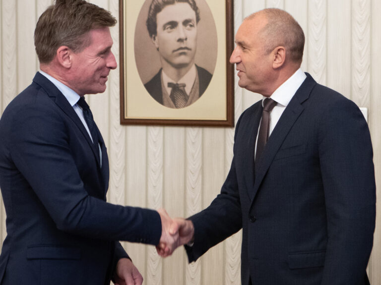 Радев: Подобряването на социално-икономическата среда е ключов фактор за промяна на негативните демографски тенденции