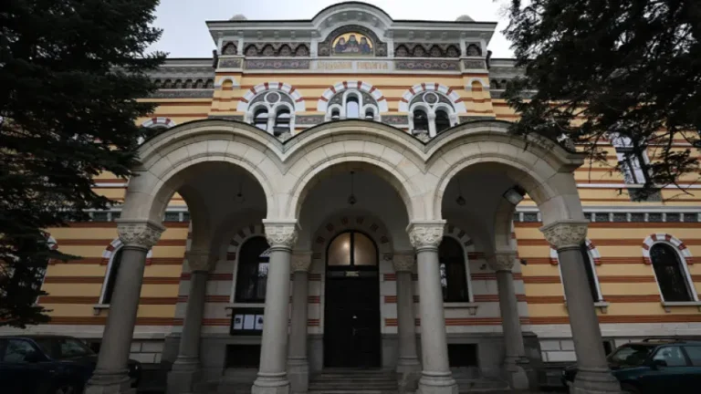 Светият синод избира тримата кандидати за патриарх