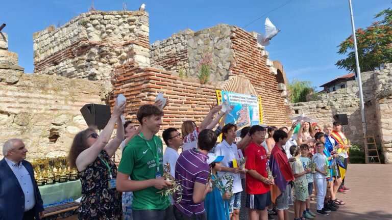Несебър бе домакин на финала на престижния международен  турнир „Математика без граници“/снимки/