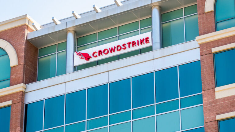 Crowdstrike: Глобалният срив на системите се дължи на дефект при ъпдейт