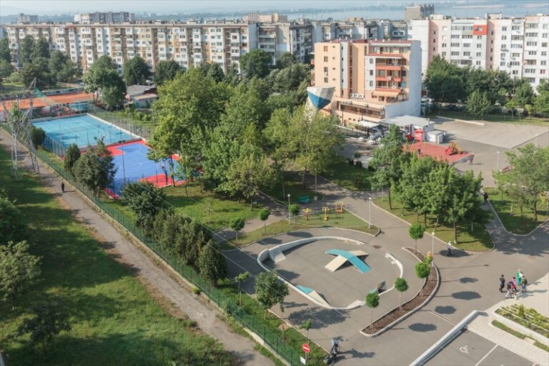 От днес затварят временно спортен център „Славейков“