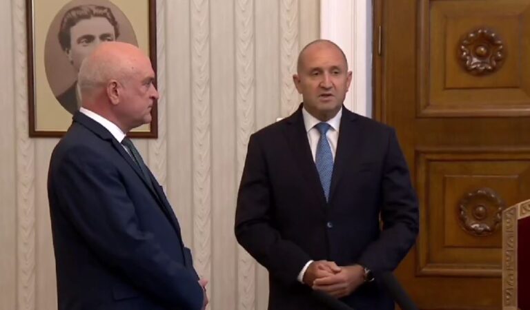 Главчев представи кабината, Атанас Илков заменя Калин Стоянов в МВР /видео/
