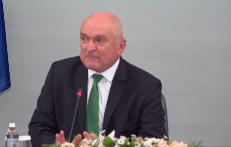 Главчев: Органите на изпълнителната власт да спазват стриктно закона и да не се поддават на провокации
