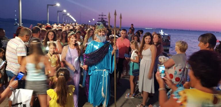 В неделя Поморие посреща владетеля на моретата и океаните и свитата му от чудновати създания